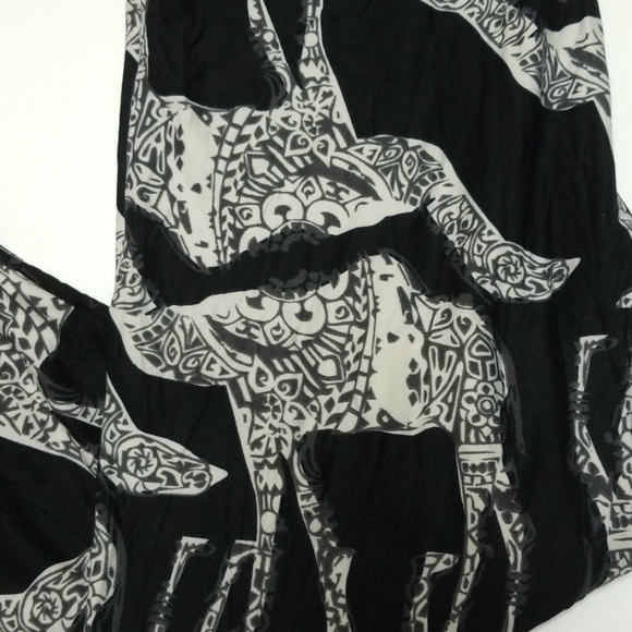 LuLaRoe Humpday Camel Leggings - Picture 2 of 7